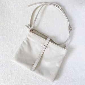 Alberta Di Canio Pebbled Stone Leather Cross Body Bag Made in Italy Cream Ivory
